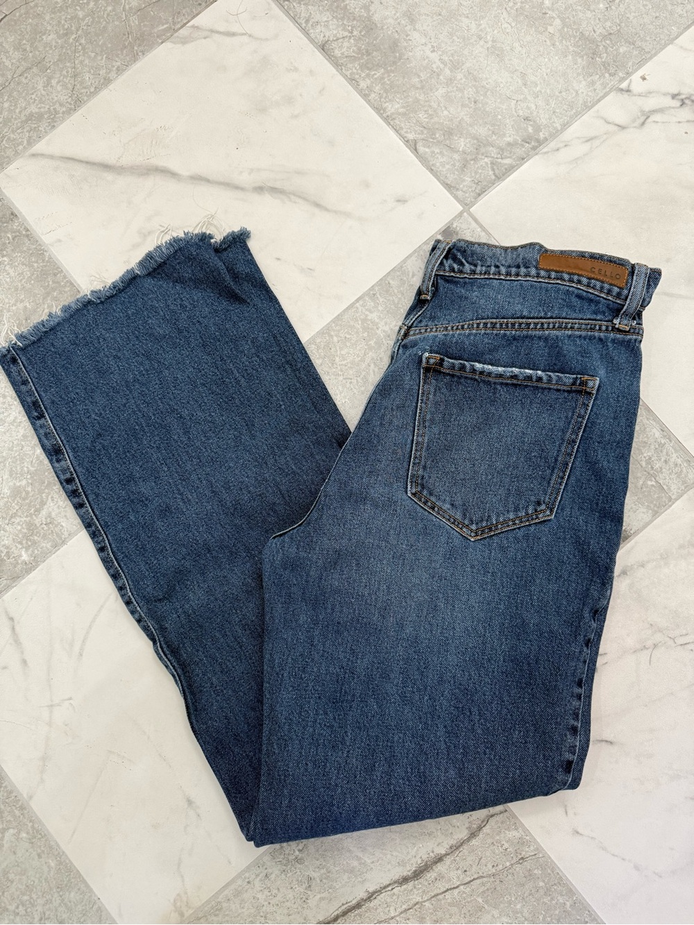 Wide Highrise Cello jeans